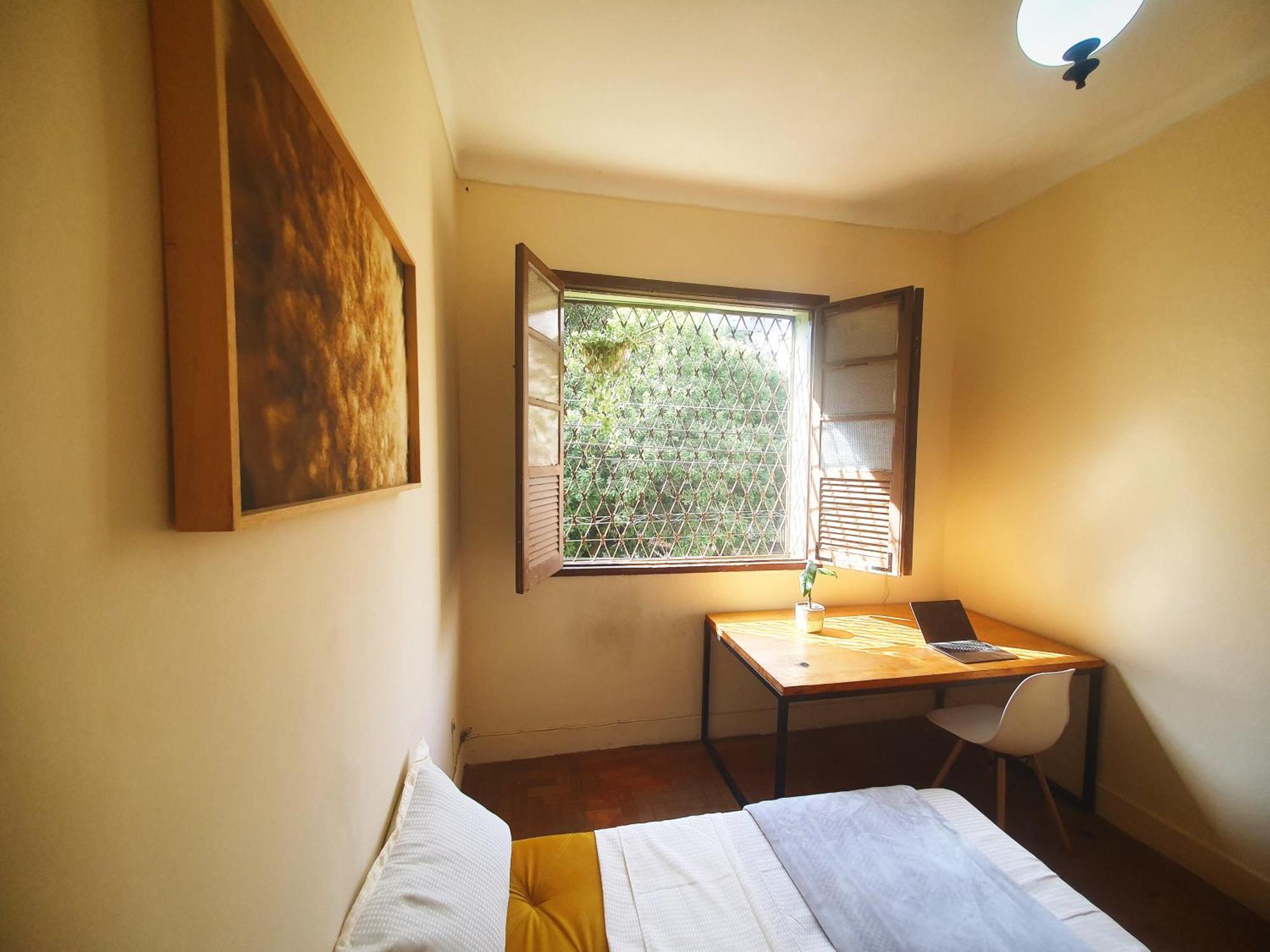 Quarto Casal Com Janela Casa Caramel Belo Horizonte Dış mekan fotoğraf